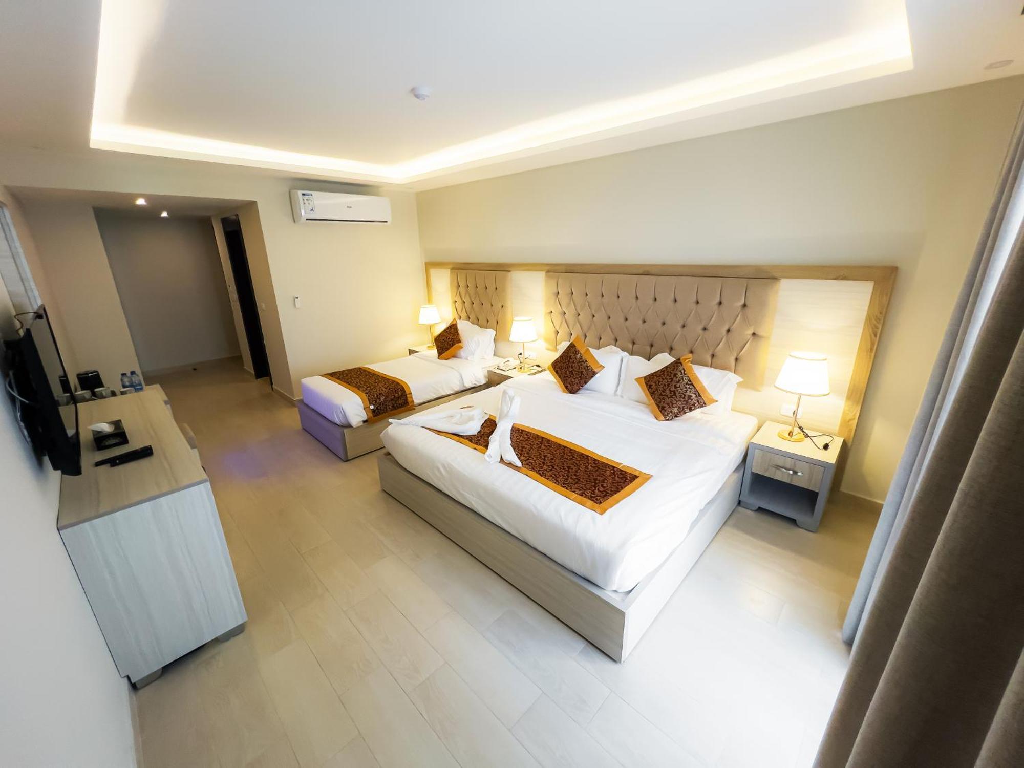 Petra Premium Hotel 瓦迪穆萨 外观 照片